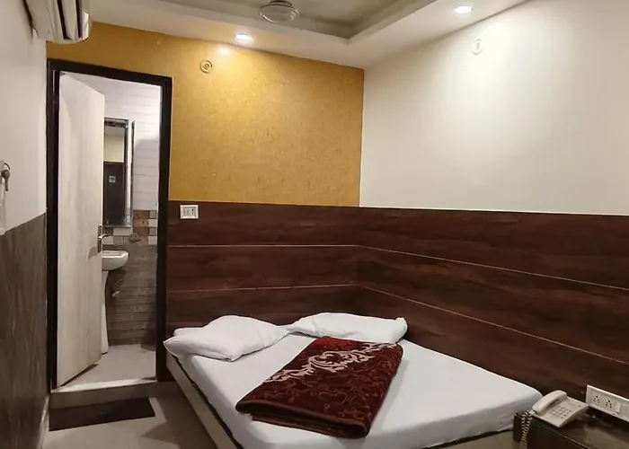 Private Bathroom King Room